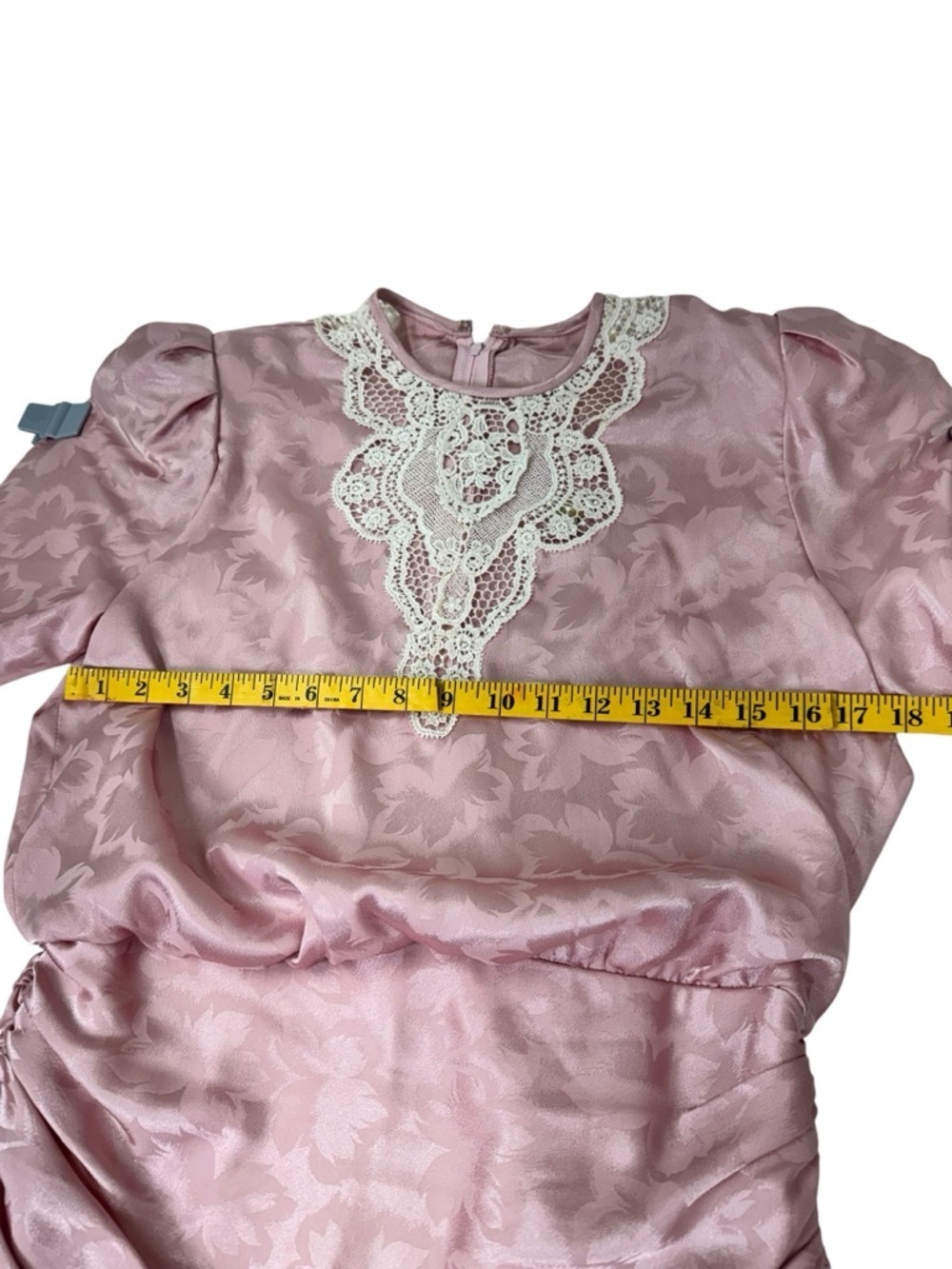 Vintage .Elegant Pink Lace-Detail Midi Dress - Picture 8 of 12